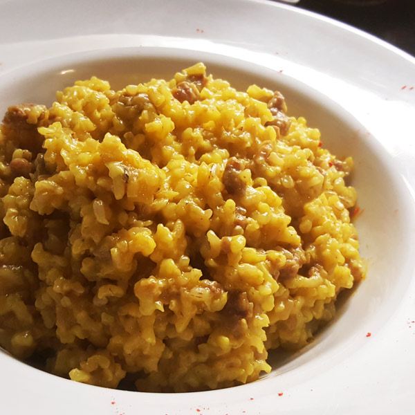 Risotto Integrale Con Salsiccia E Zafferano